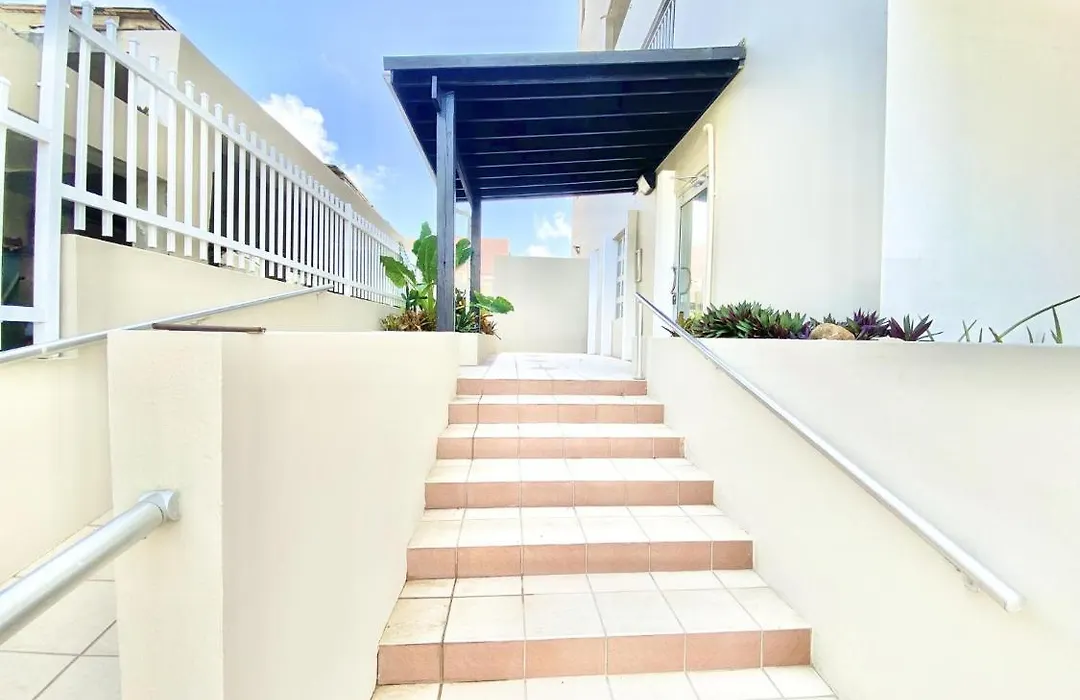 Oceanview Beach Block Balcony Ocean And City View-1